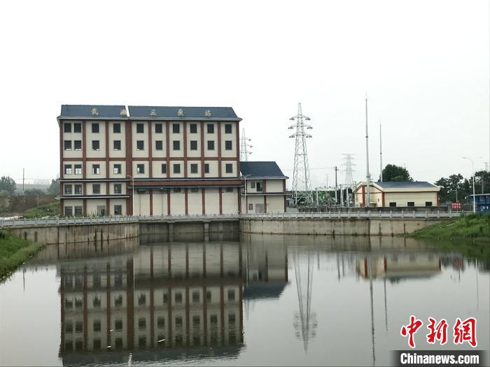 新建的武湖三泵站已具备运行条件 张芹 摄