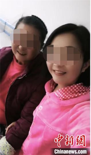 李女士和母亲　武汉大学人民医院供图