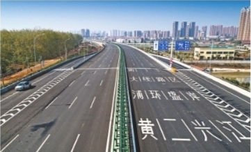 2月2日,江北快速路开通试运行,届时从阳逻到汉口仅需20分钟 记者任勇 摄