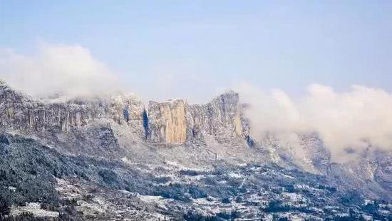 风雪中迎来元旦小长假第一天温泉滑雪成湖北游