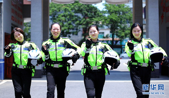 湖北大冶公安首支女子鐵騎隊執(zhí)勤歸來。新華網(wǎng)發(fā)