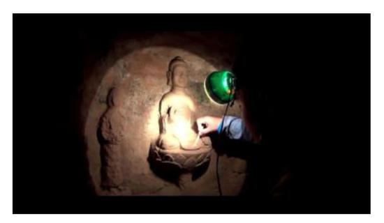 褚秉超个展“褚秉超:我佛”介绍网页所公布照片(未注明具体场景)。图片来自于artlinkart网站相关页面