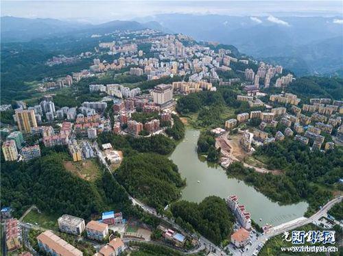 平均10人只有不到1个本地人 湖北这座小镇正经历什么(图3) 鸟瞰苏马荡