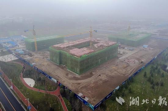 武汉国家航天产业基地航天产业港主体工程建设即将完工。湖北日报全媒记者梅涛、通讯员裴斌摄