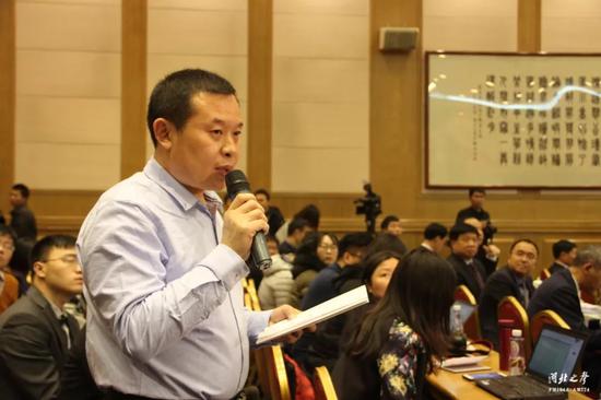 香港商报记者