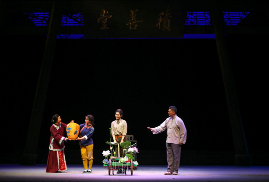 全媒体记者杨东 摄 演出单位:谷城县湖北越调传承中心