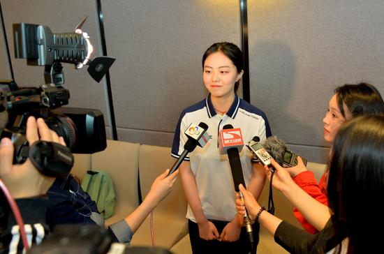 武汉军运会招募5万名赛会志愿者 报名系统今日