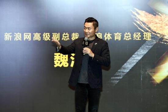 会上,?#33322;?#38647;表示,让更多中国人参与体育运动是3X3黄金联赛不断扩大规模的初衷