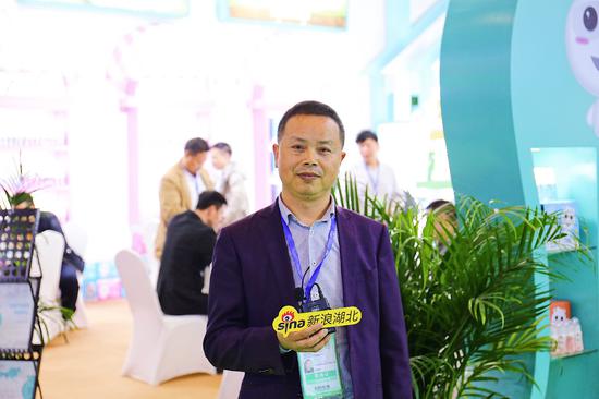 图为郭朝举董事长接受新浪湖北专访