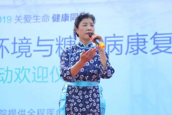 现代京剧表演