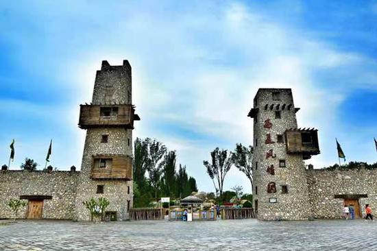 图为:西夏风情园