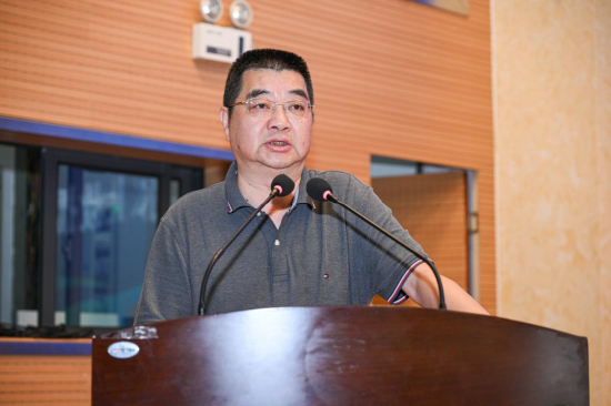 渡江节水上救援指挥长许毅彬▲