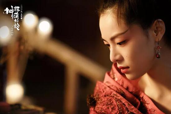 钟楚曦角色致敬《倩女幽魂》