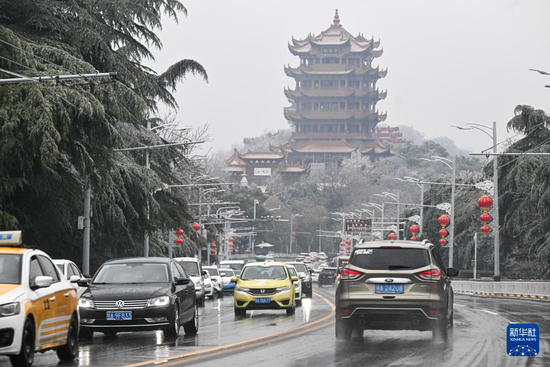 这是2月3日拍摄的武汉黄鹤楼景区。