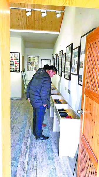 市民在参观