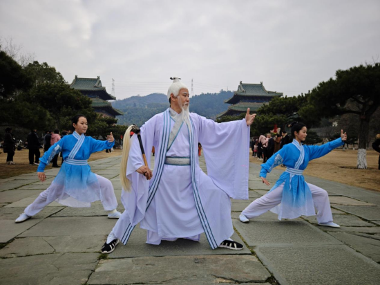 武当山备足“文化大餐” 邀您一起过新年