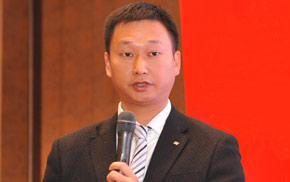 丝宝集团董事长