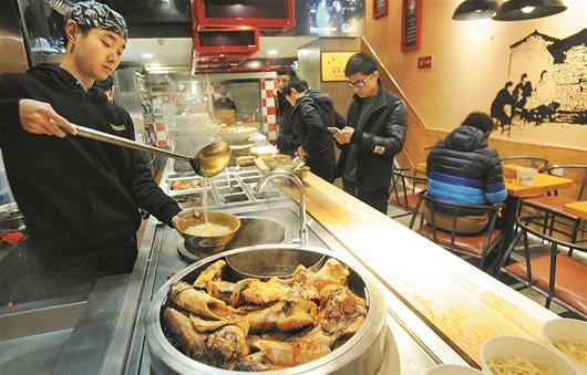 武汉一年增数百家襄阳牛肉面馆 鄂西北风味吸