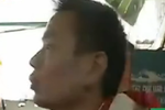 小偷挖墻被脫衣綁柱 胸前掛牌：我是小偷該死