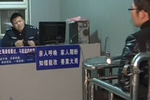 男子為情所困假扮警察專抓賣淫女：我就看不慣