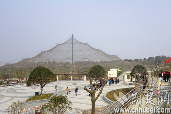 武汉鸟语林正式开园 系全国最大鸟语林(图)