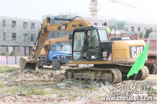潜江市2016年度首批重大项目集中开工
