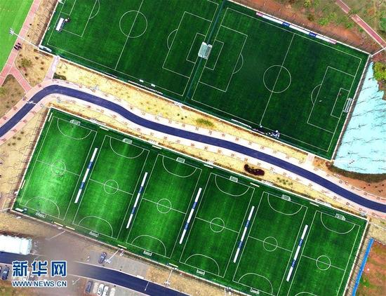 武汉最大城市足球公园开园