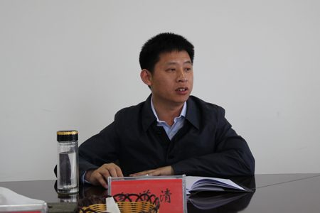 紀(jì)道清在會(huì)上做表態(tài)發(fā)言