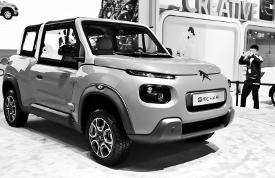 华中车展开幕线上车网进场抢生意 新能源车成