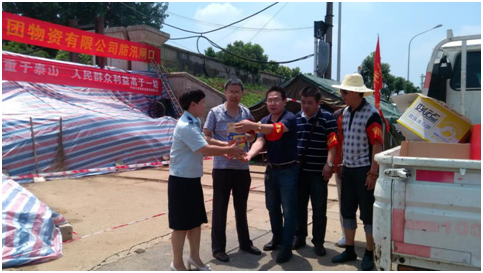 水灾无情人有情 汉阳城管心系防洪