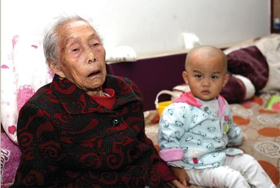 十堰107岁老人每天睡3觉 长寿秘诀饮食