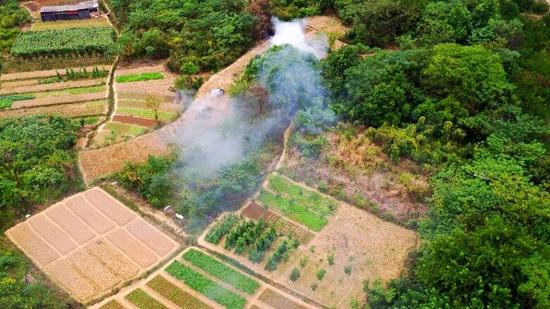 江夏城管成立首支无人机编队 为查控违法工作