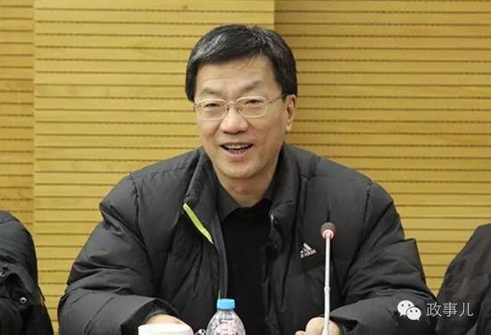 中国工程院院士、教育部副部长李晓红
