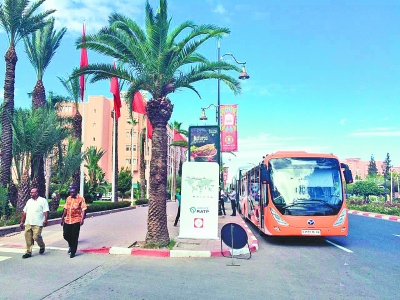 武汉造纯电动客车摩洛哥开跑 成联合国气候大会用车