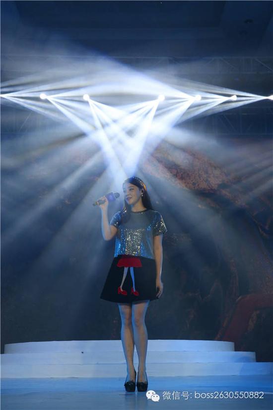 第三季中国好声音 杨坤组 明星学员 莫海婧演唱《凤凰于飞》