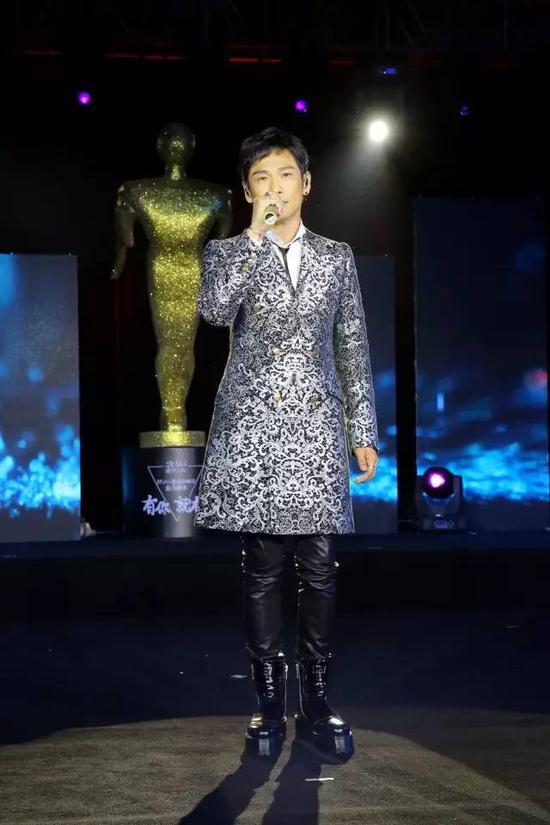 杜德偉演唱[為我照顧她]