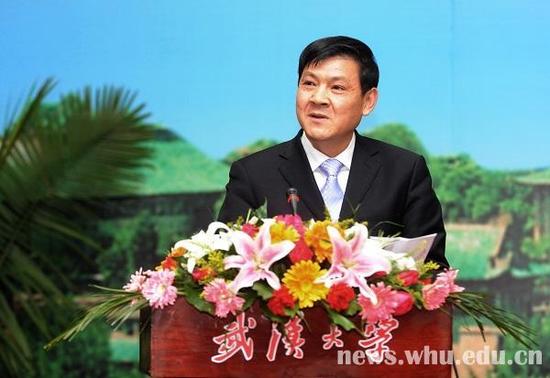 2010年12月24日就任武汉大学校长