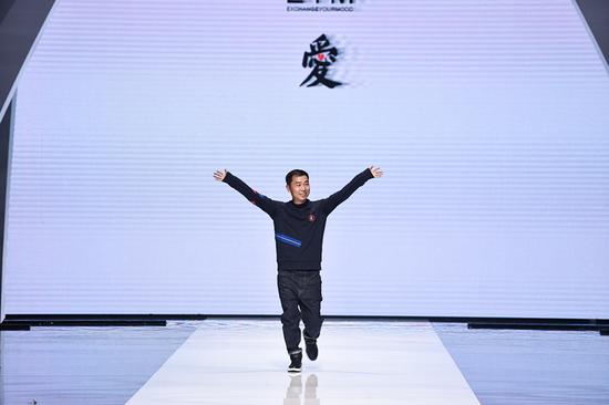 黄李勇