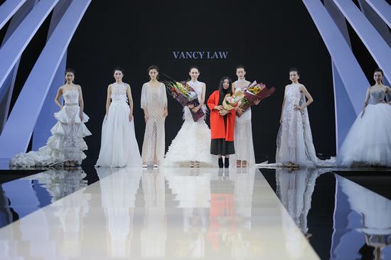 设计师罗钒溪