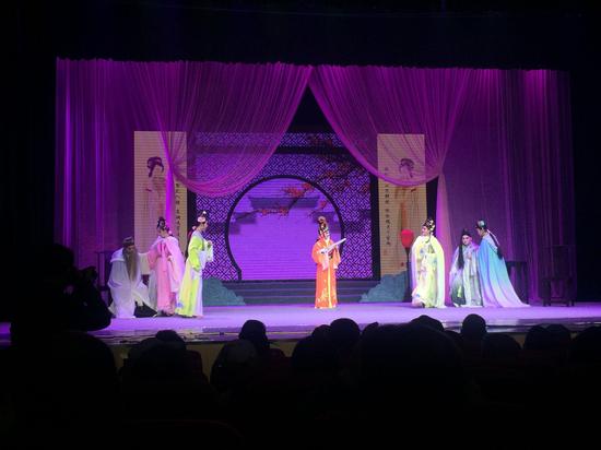 第二届湖北省荆州花鼓戏艺术节在潜江精彩开幕