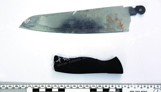 犯罪嫌疑人作案用的刀。