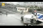 溫州火車撞汽車監(jiān)控曝光：警示桿未落下