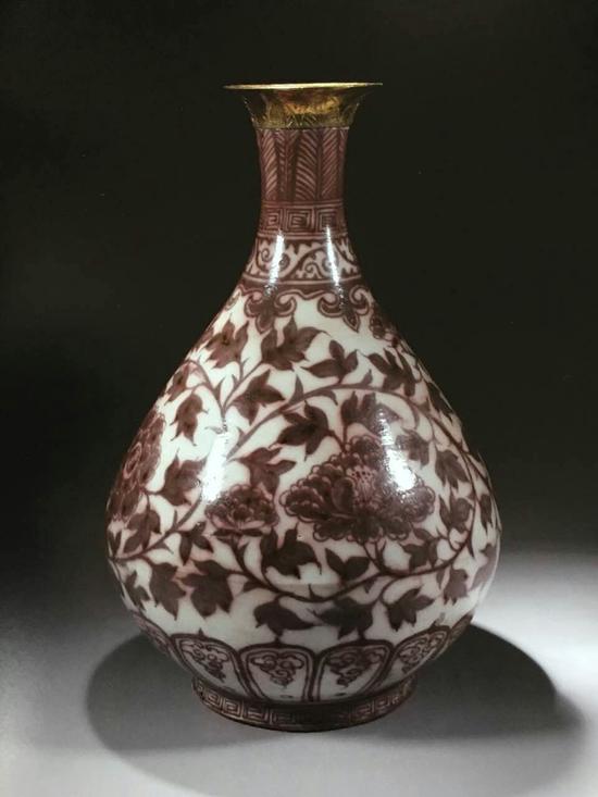明洪武年间青花釉里红玉壶春瓶