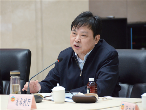 省水利廳廳長王忠法作出“我們將與有關(guān)部門一道，認(rèn)真做好‘十三五’相關(guān)規(guī)劃，突出工作重點(diǎn)，用足用活國家有關(guān)政策，分類推動(dòng)，加強(qiáng)管理”的現(xiàn)場回應(yīng)。