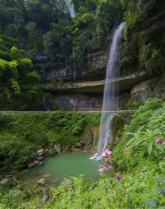 恩施青云崖休闲度假旅游区签约仪式隆重举行