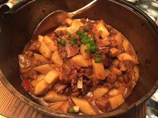 武汉光谷凯悦酒店特邀一代湘菜宗师王墨泉倾情