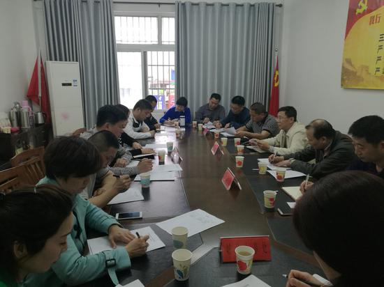 东湖风景区城管局开展面对面听期盼大