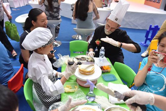 蜜时Cake签约荷兰最佳烘焙大师 武汉的吃货们有福了