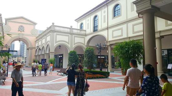 佛罗伦萨小镇奥特莱斯落户葛店