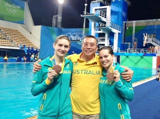 武大校友资智回汉 偕世界冠军童辉投资发展硚